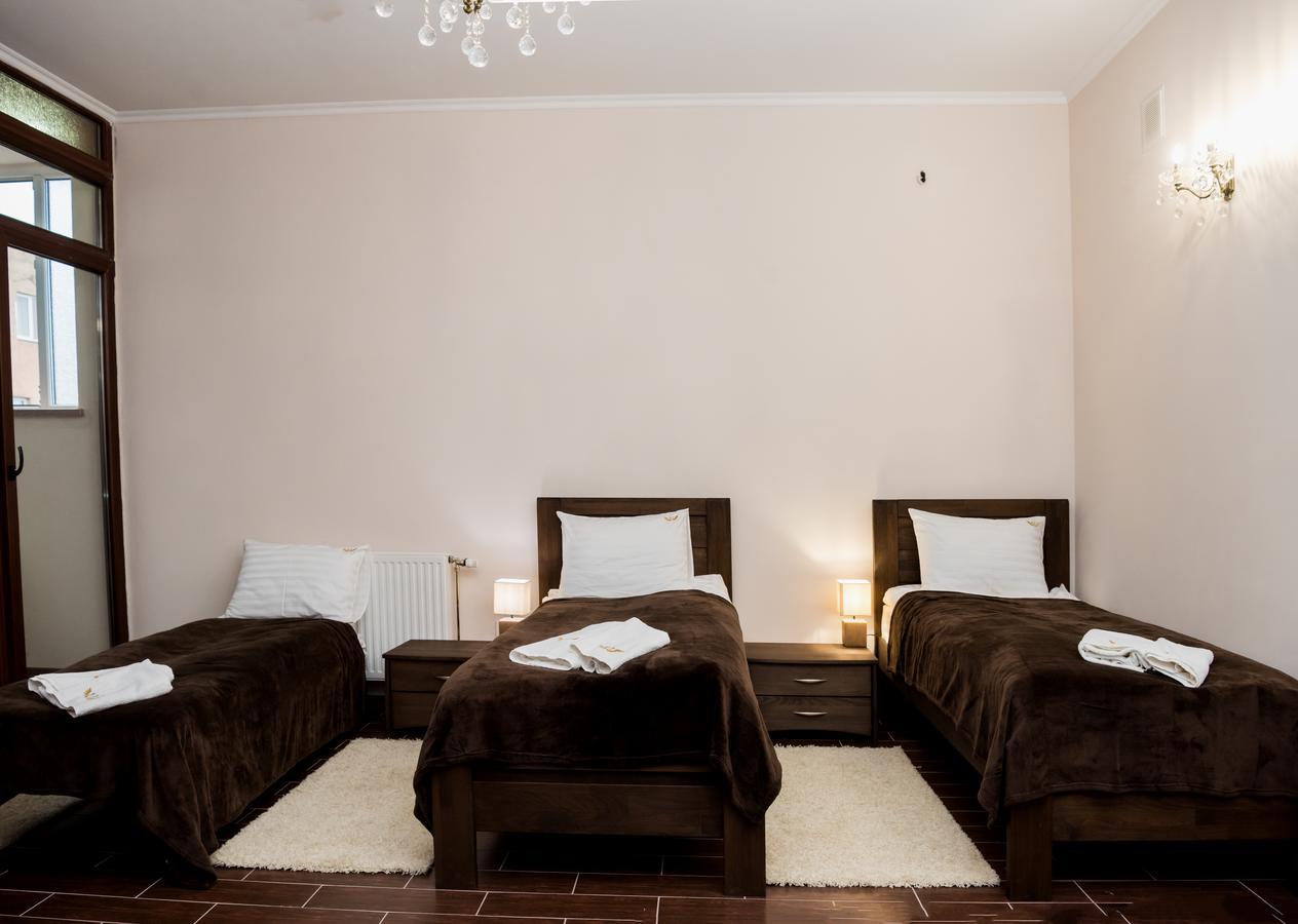 Hotel " Boutique " Uzhhorod Ngoại thất bức ảnh