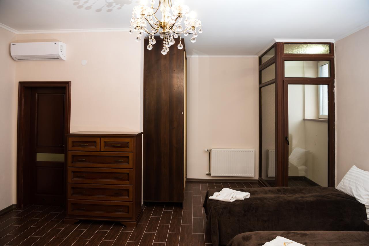 Hotel " Boutique " Uzhhorod Ngoại thất bức ảnh